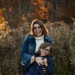 Meet your Posher, Thea